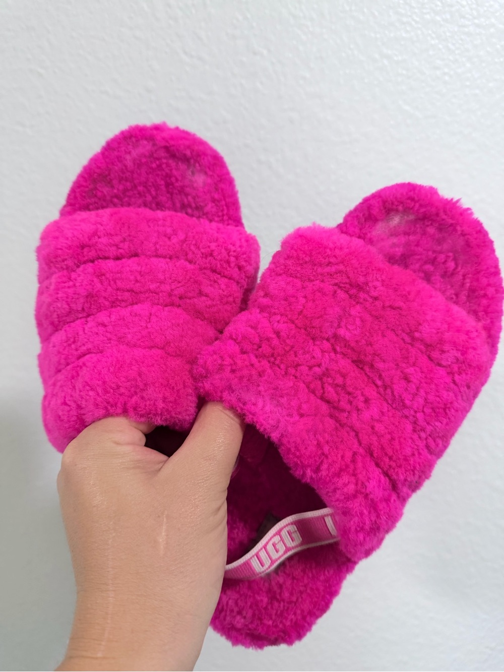 UGG pink slides